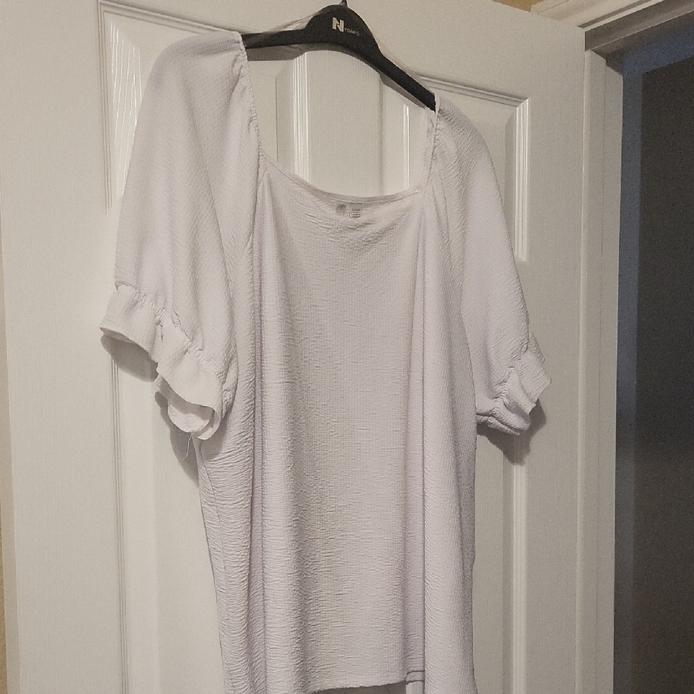 Cato White Ruffled Blouse with Short Sleeves